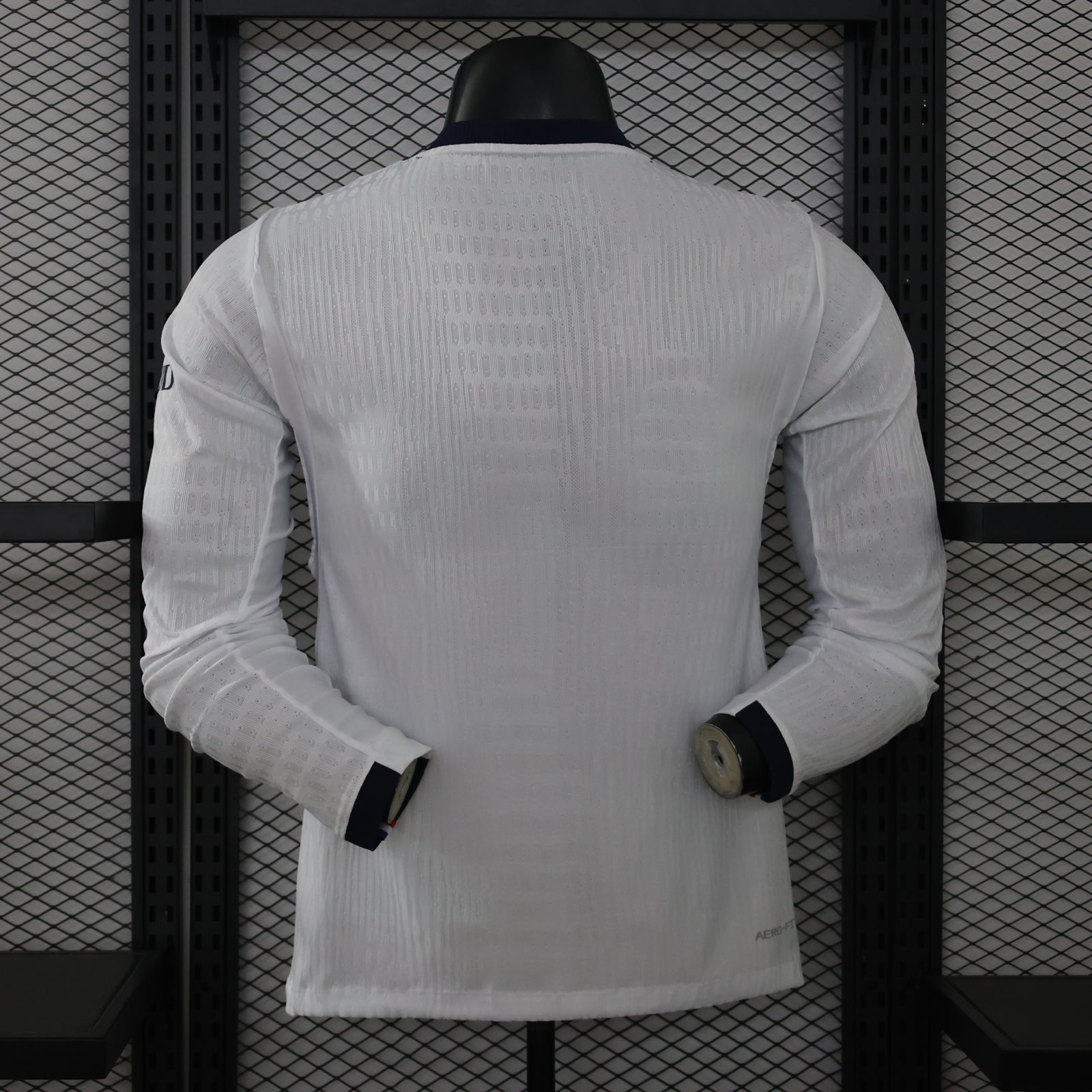 Paris Saint-Germain 2026/27 Away Long Sleeve - Player Version