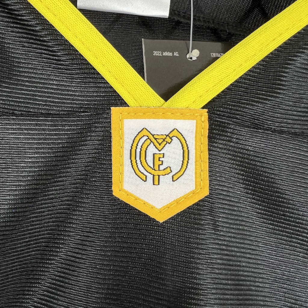 Real Madrid 1998/99 Away Long Sleeve - Retro