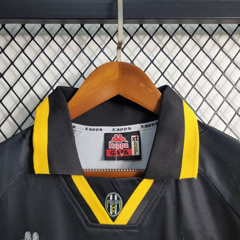 Juventus 1996/97 Third - Retro