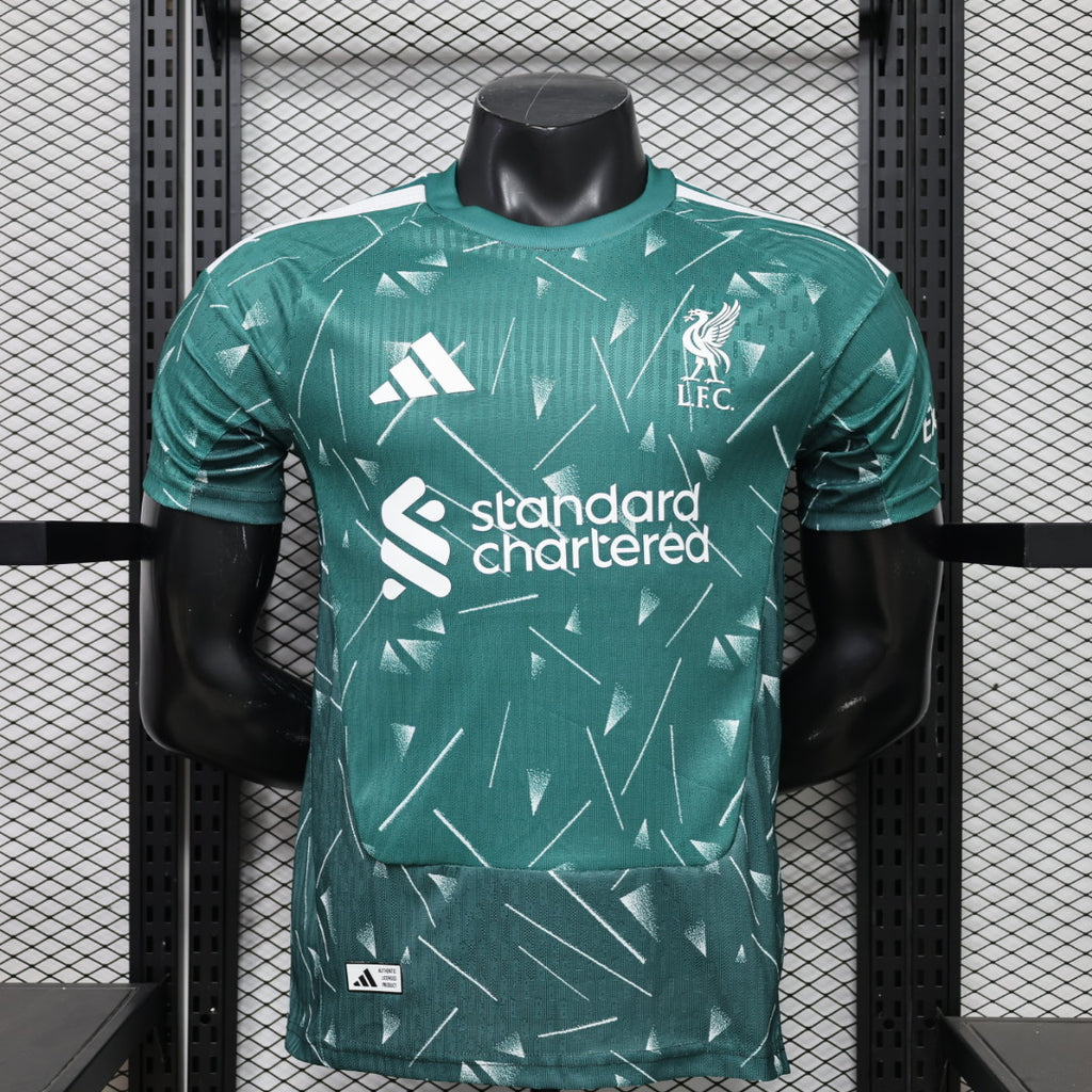 Liverpool FC 2026/27 Goalkeeper - Player Version
