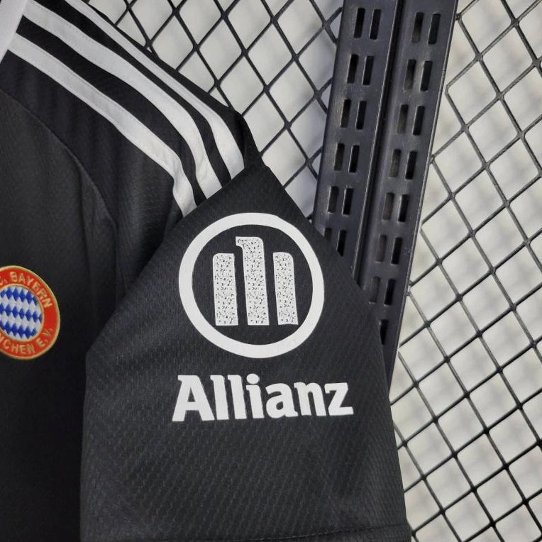 Bayern Munich 2024/25 Third Goalkeeper - Fan Version