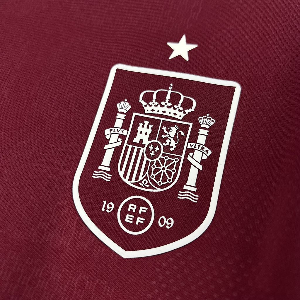 Spain 2026 Goalkeeper Claret - Fan Version