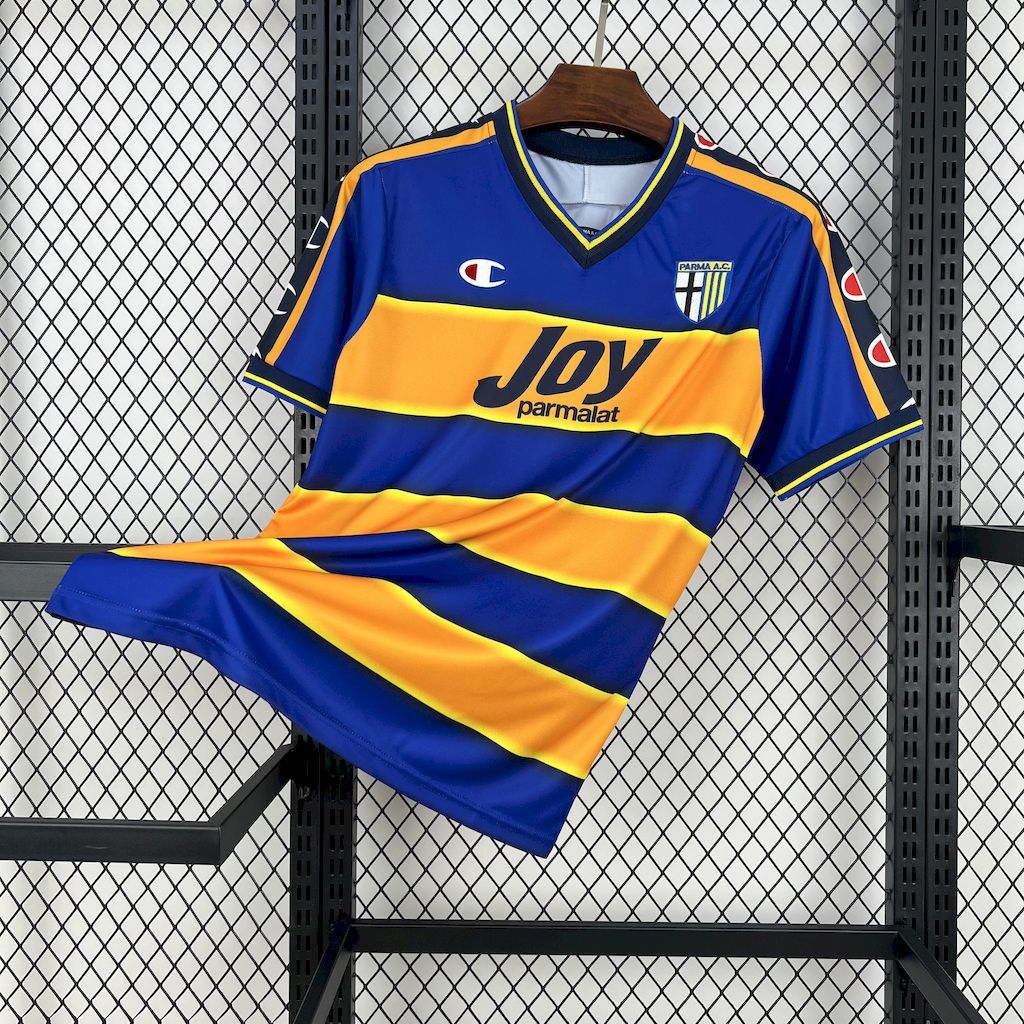 Parma 2001/02 Home - Retro