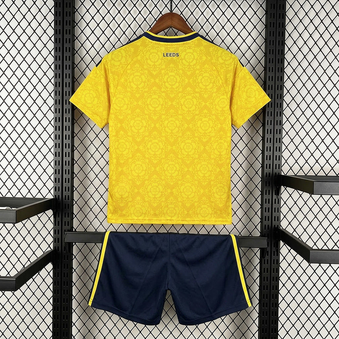 Leeds United 2026/27 Away - Kid Kit