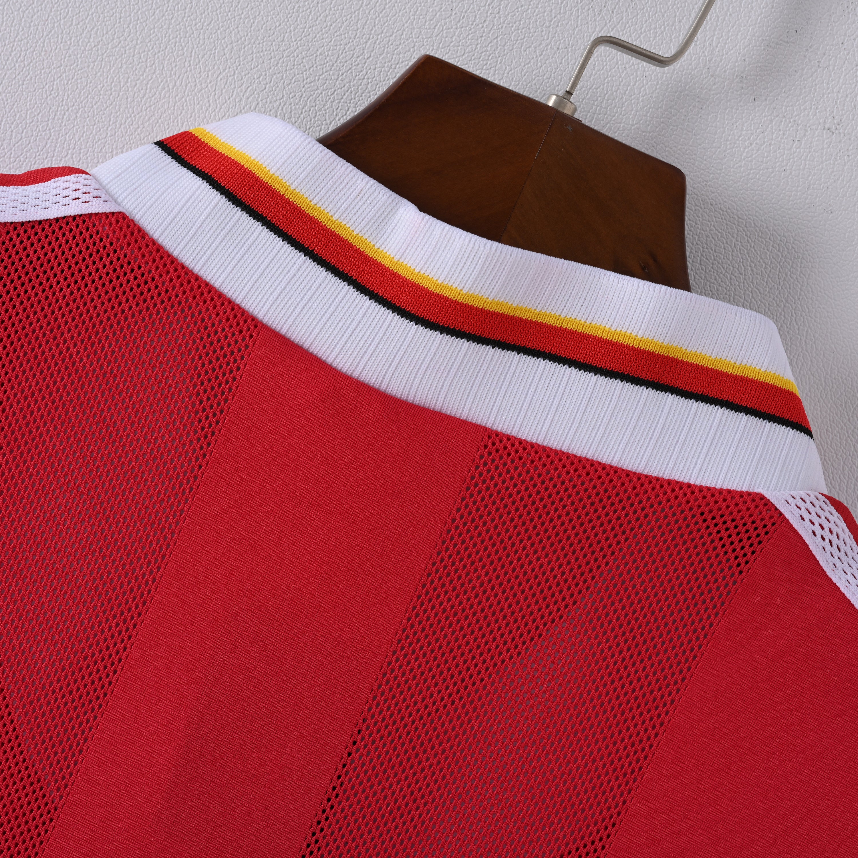 Liverpool FC 1995/96 Home - Retro