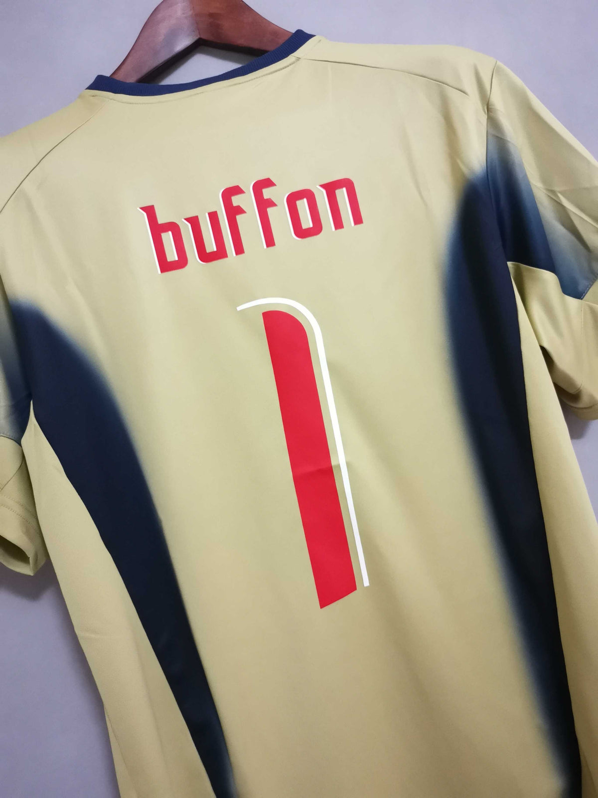 Italy 2006 Goalkeeper - Retro
