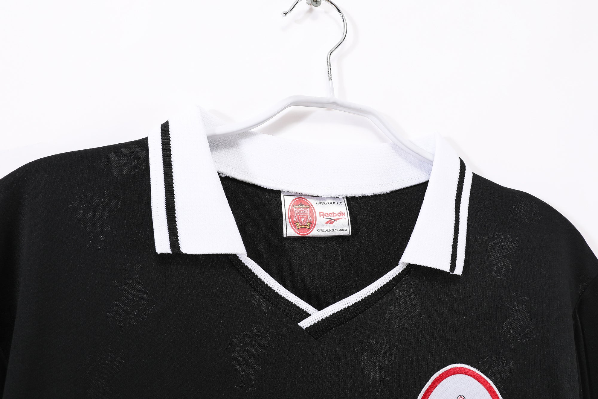 Liverpool FC 1996/98 Blackout Home - Retro