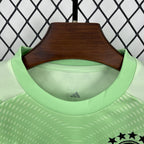 Bayern Munich 2025/26 Green Goalkeeper - Kid Kit