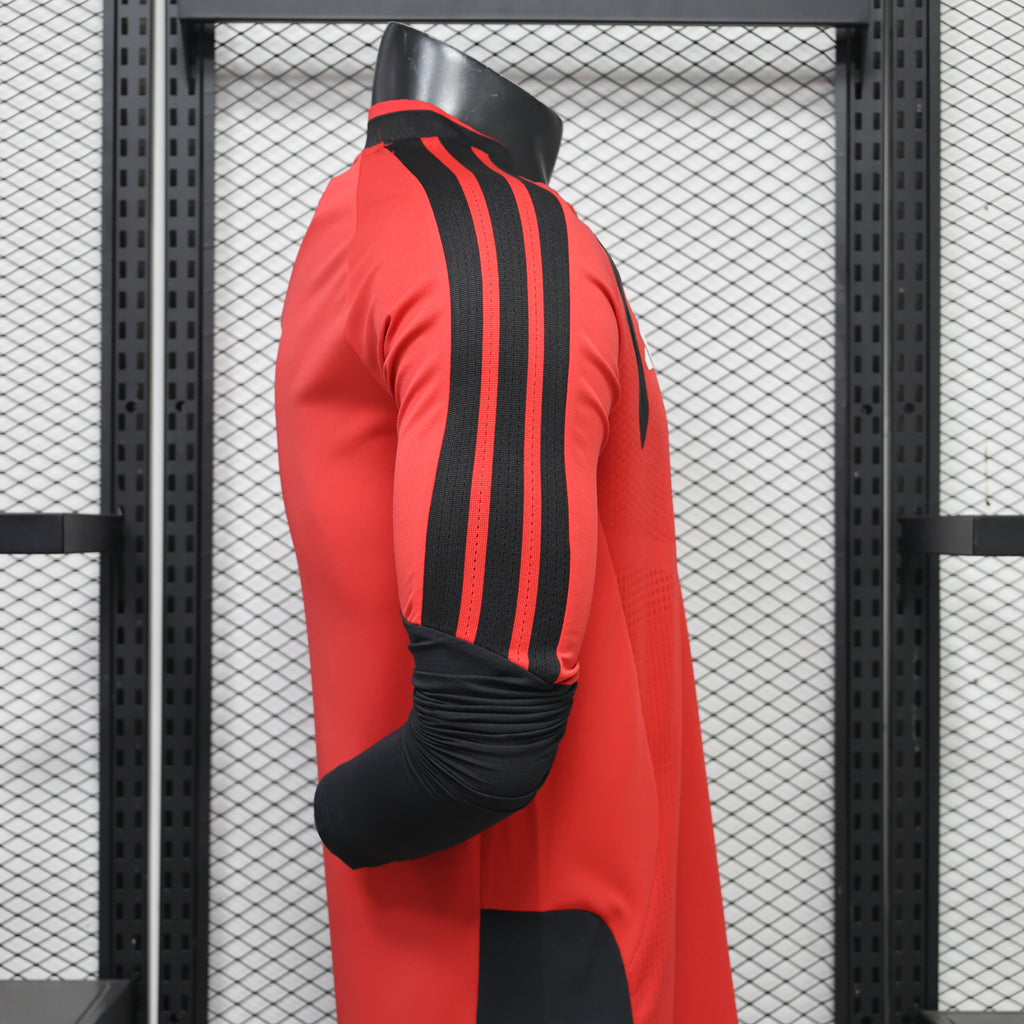 Manchester United 2026/27 Red ¼  Zip Player Version Training Top