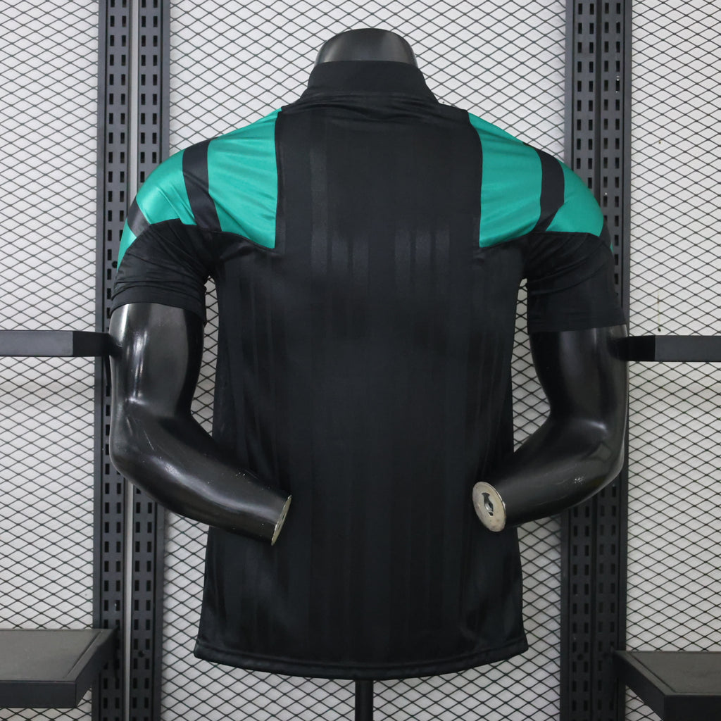 Liverpool FC 2026/27 Black EQT Shirt - Player Version