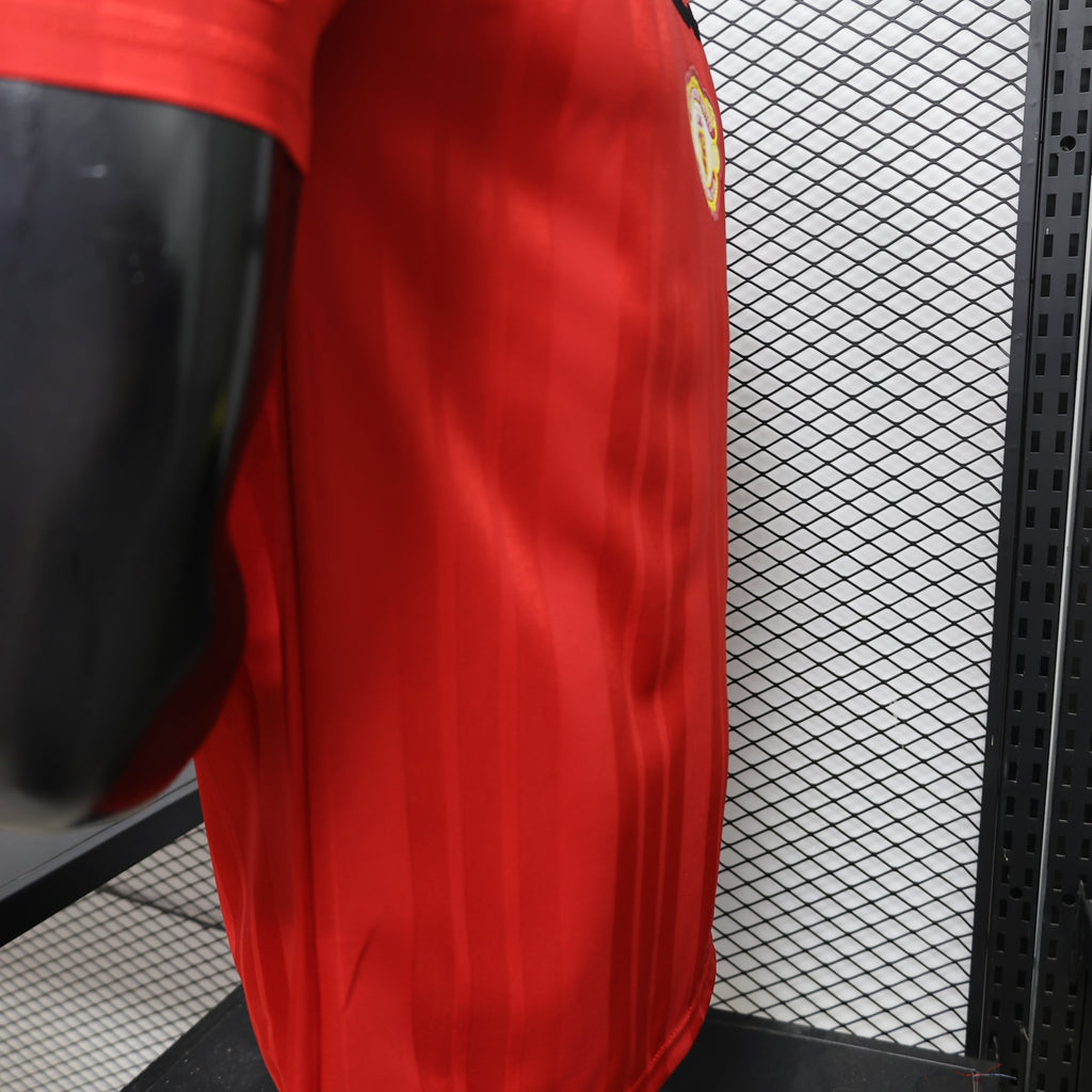 Manchester United 2026/27 Red EQT Shirt - Player Version