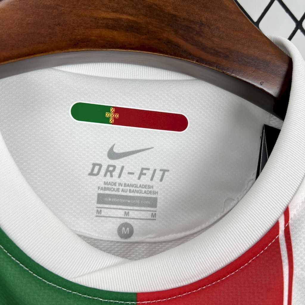Portugal 2010 Away - Retro