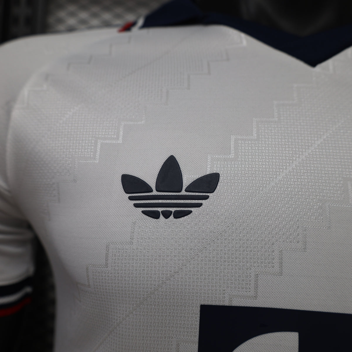 Bayern Munich 2026/27 Away - Player Version football kit - view 8