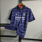 Manchester United 1999/00 Away - Retro