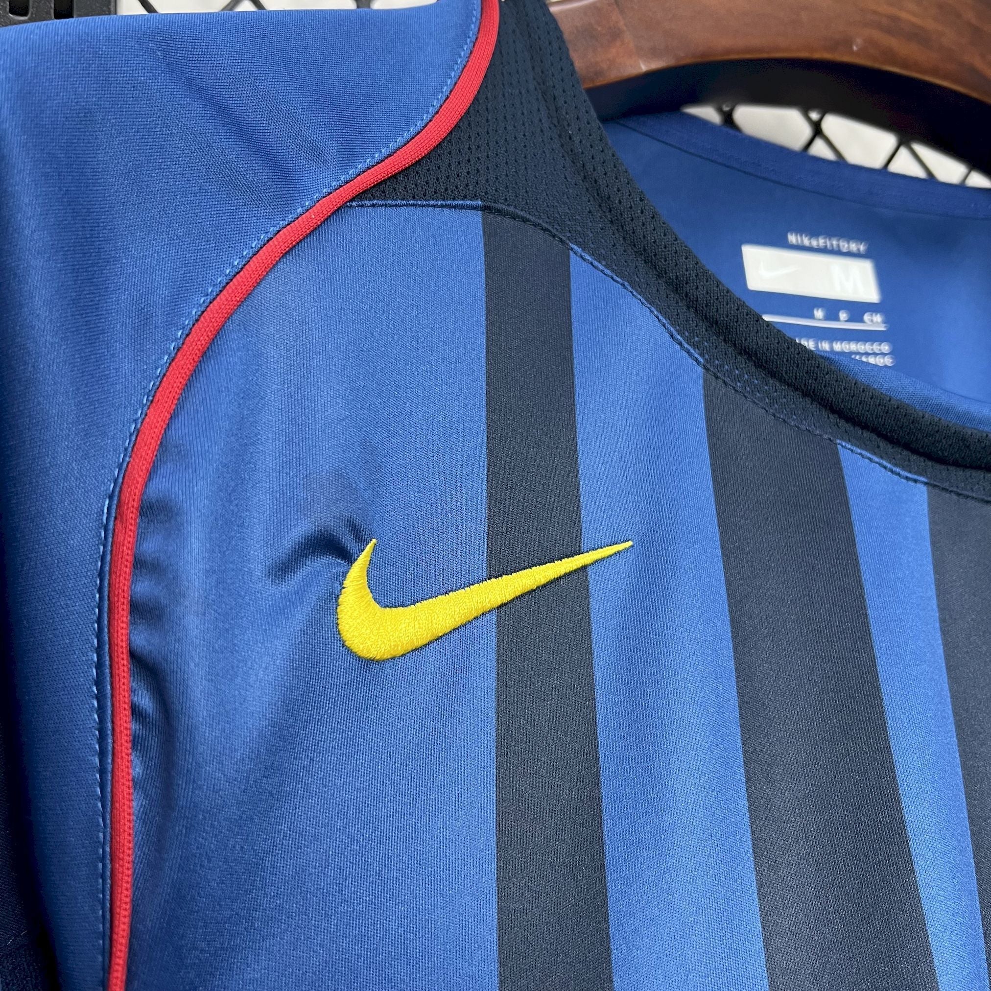 Barcelona 2004/06 Away - Retro