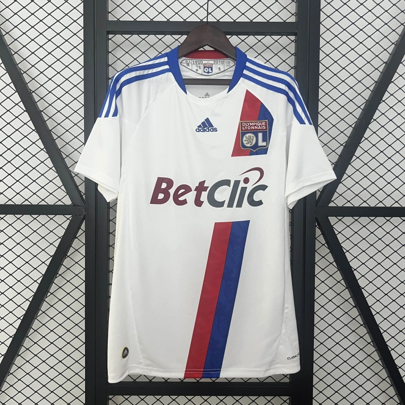 Lyon 2010/11 Home - Retro