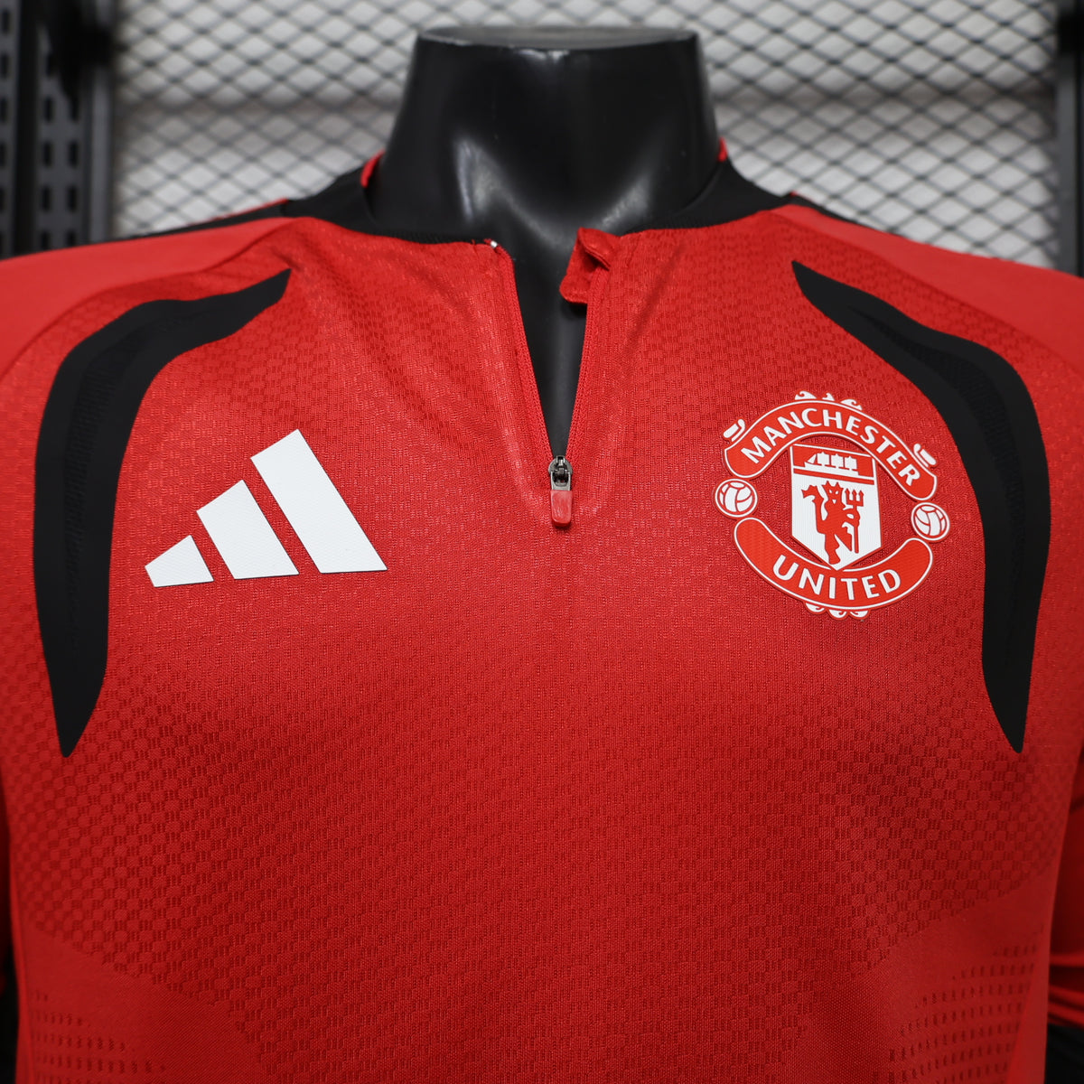 Manchester United 2026/27 Red ¼  Zip Player Version Training Top