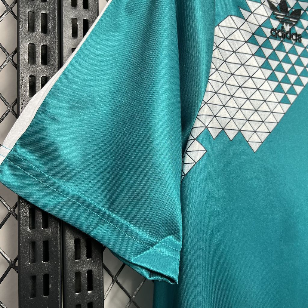 Mexico 1990 Home - Retro