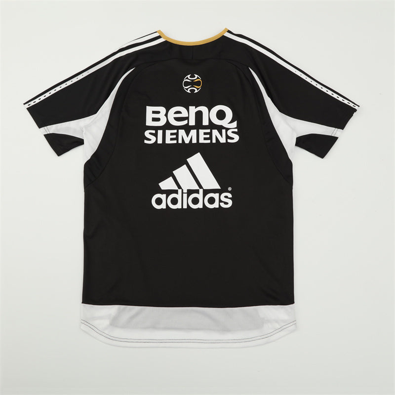 Real Madrid 2006/07 Black Retro Training Top