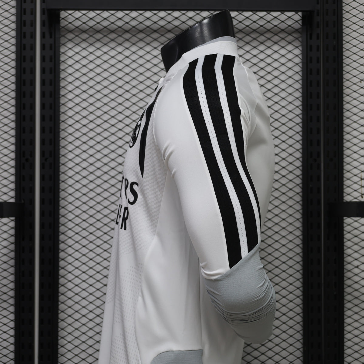 Real Madrid 2026/27 White/Black ¼  Zip Player Version Training Top