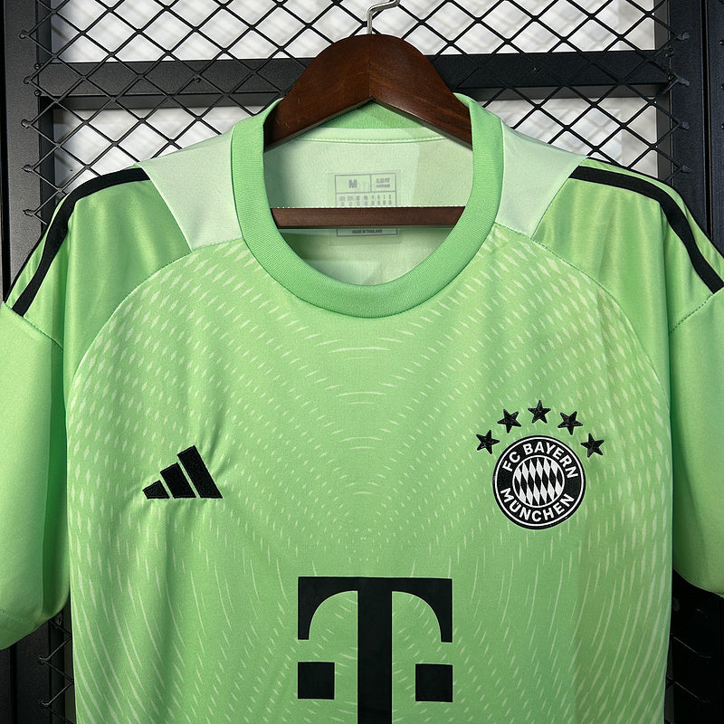 Bayern Munich 2025/26 Green Goalkeeper - Fan Version