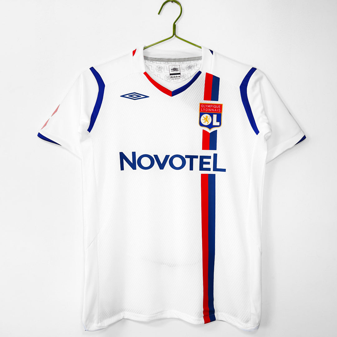 Lyon 2008/09 Home - Retro