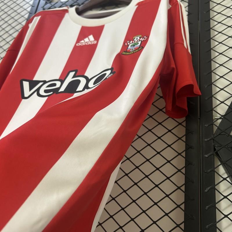 Southampton 2015/16 Home - Retro