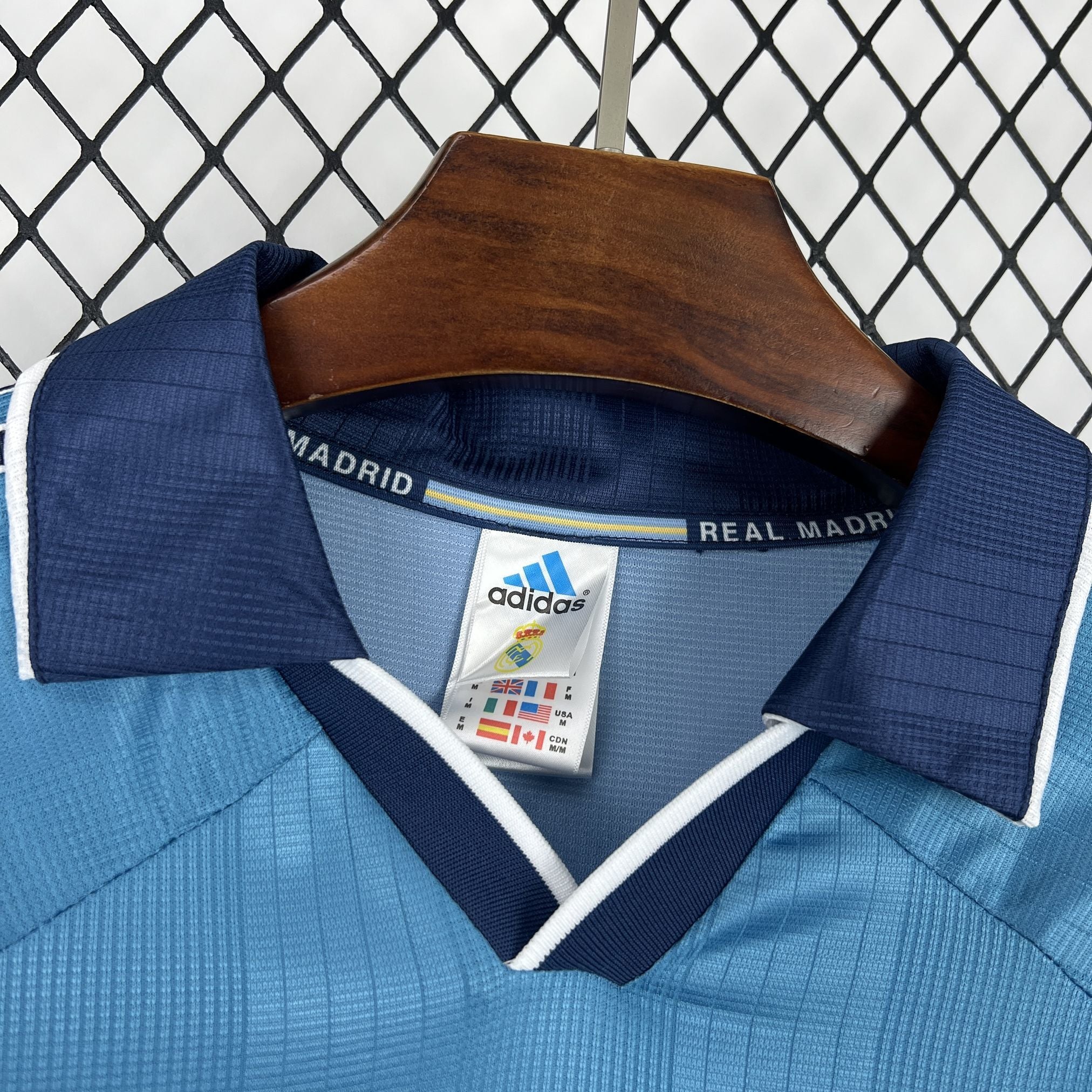 Real Madrid 1999/00 Third Long Sleeve - Retro