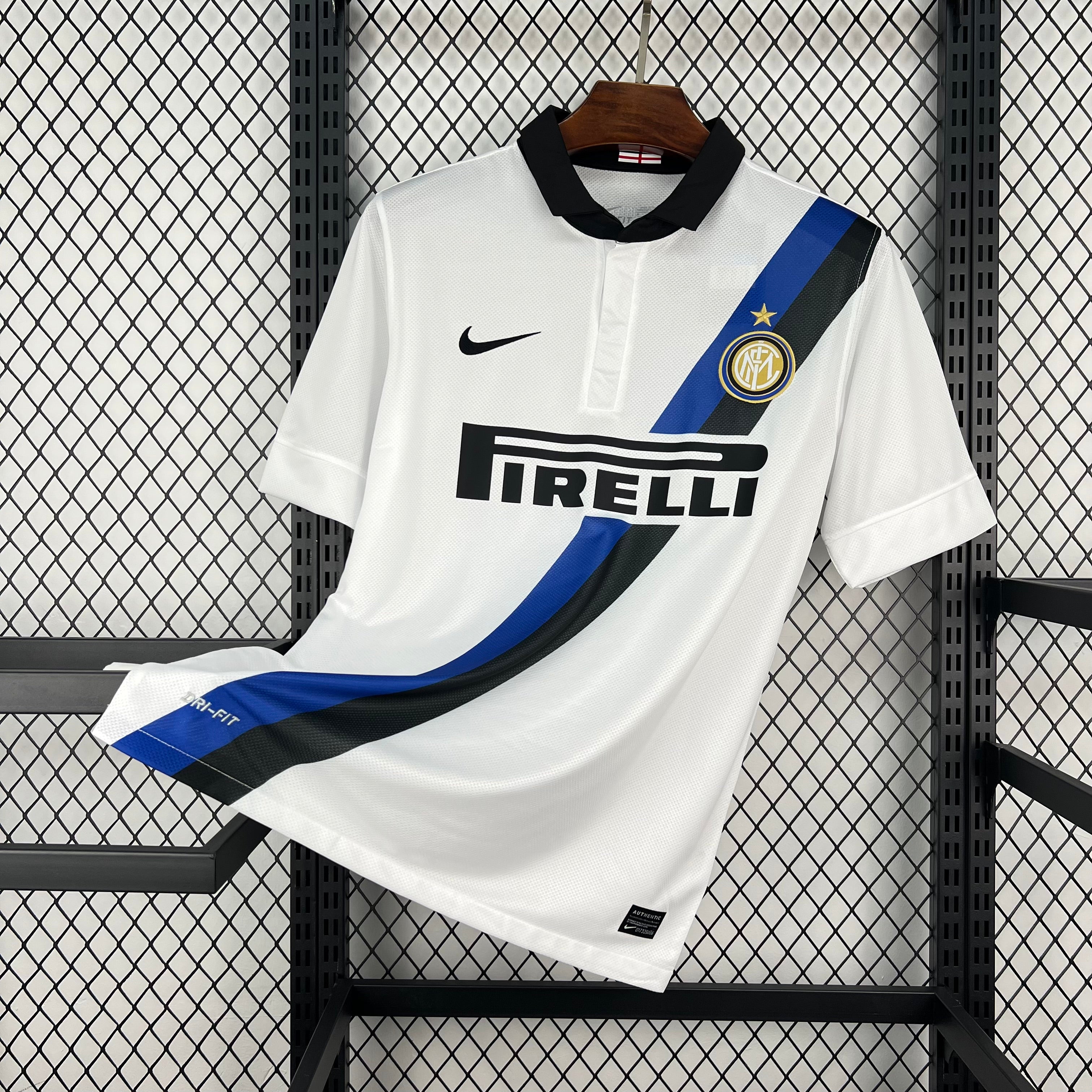 Inter Milan 2011/12 Away - Retro