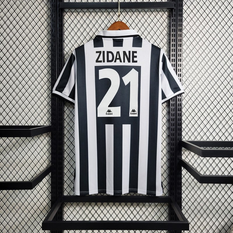 Juventus 1995/96 Home - Retro