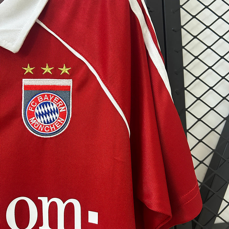 Bayern Munich 2005/06 Home - Retro