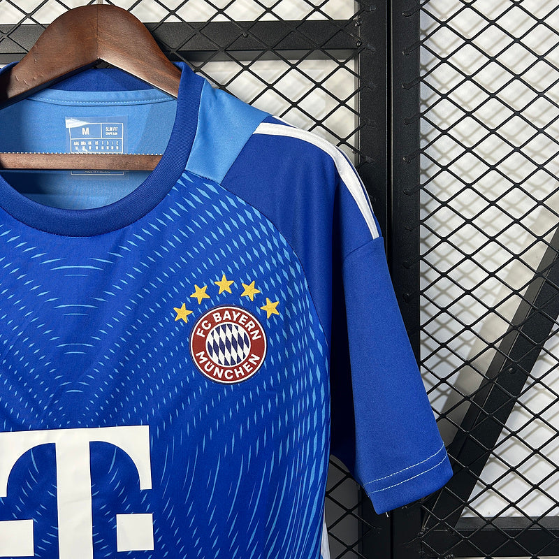 Bayern Munich 2025/26 Blue Goalkeeper - Fan Version