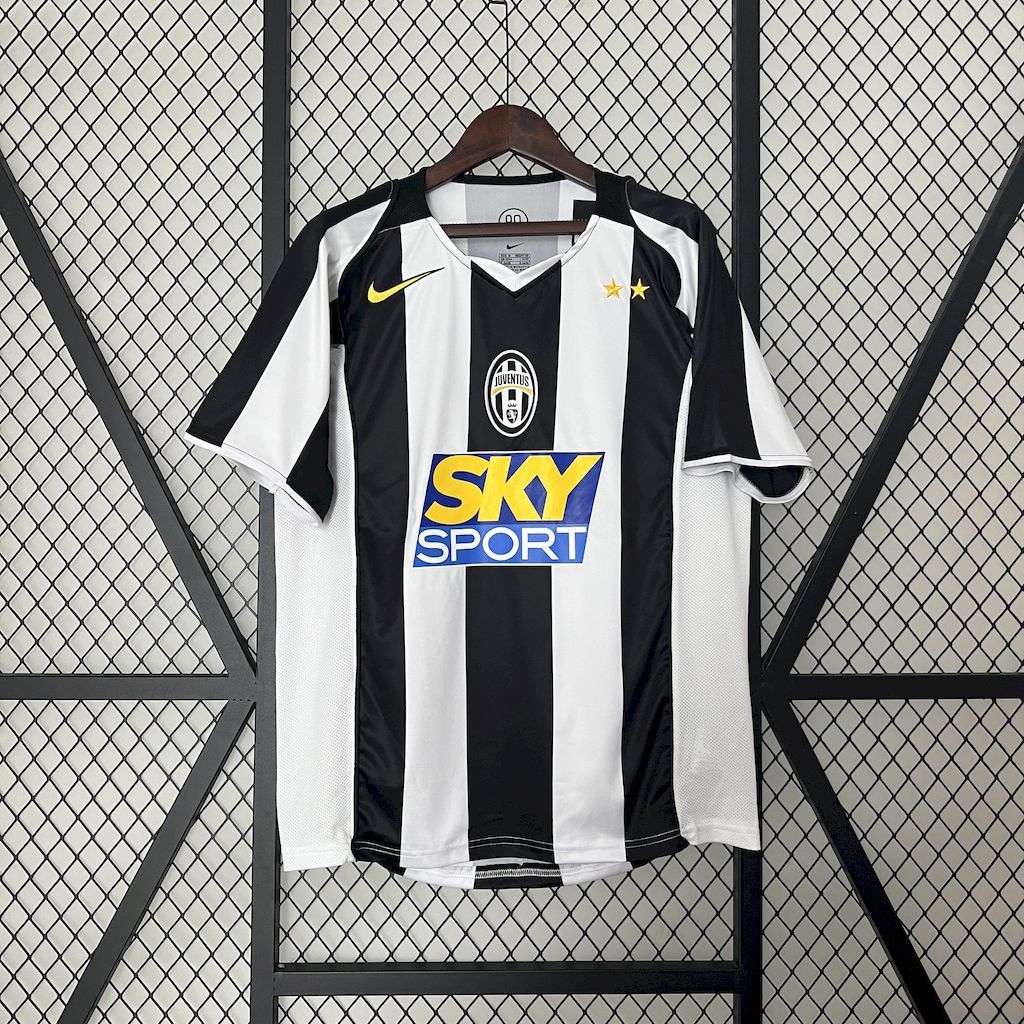 Juventus 2004/05 Home - Retro