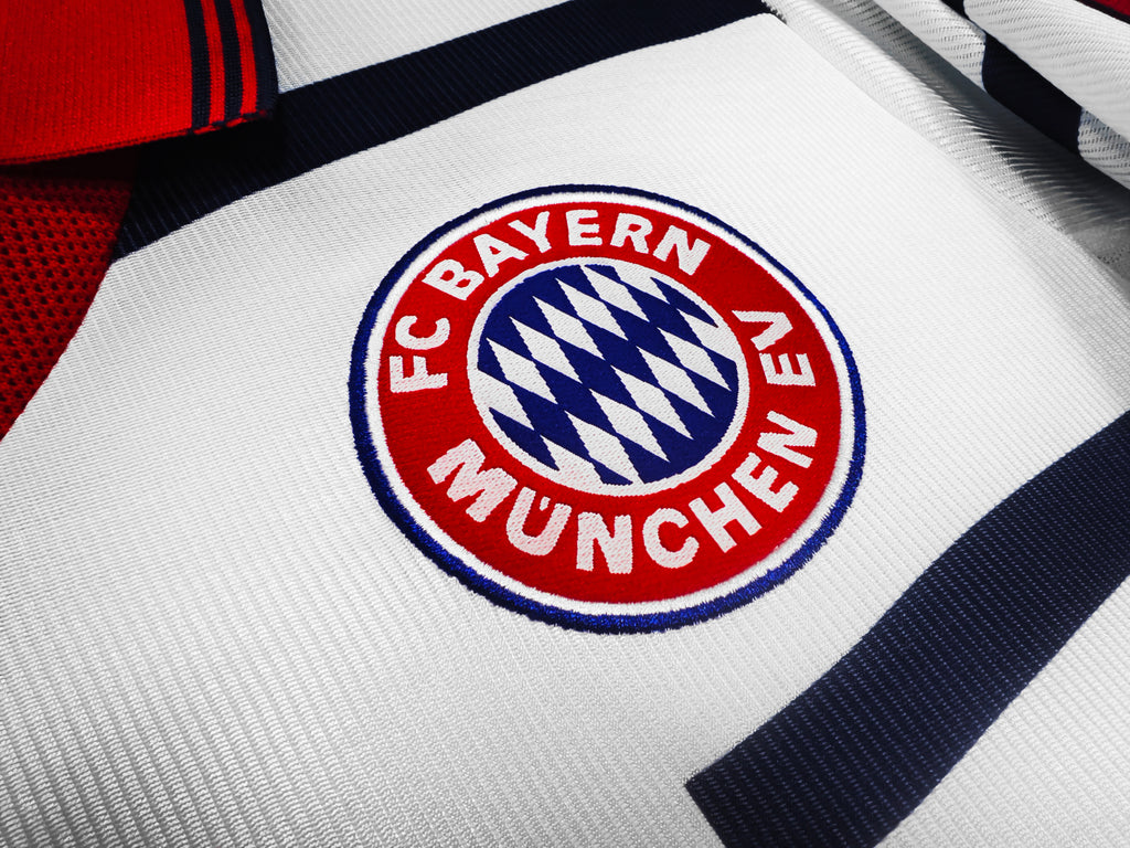 Bayern Munich 1998/00 Away - Retro