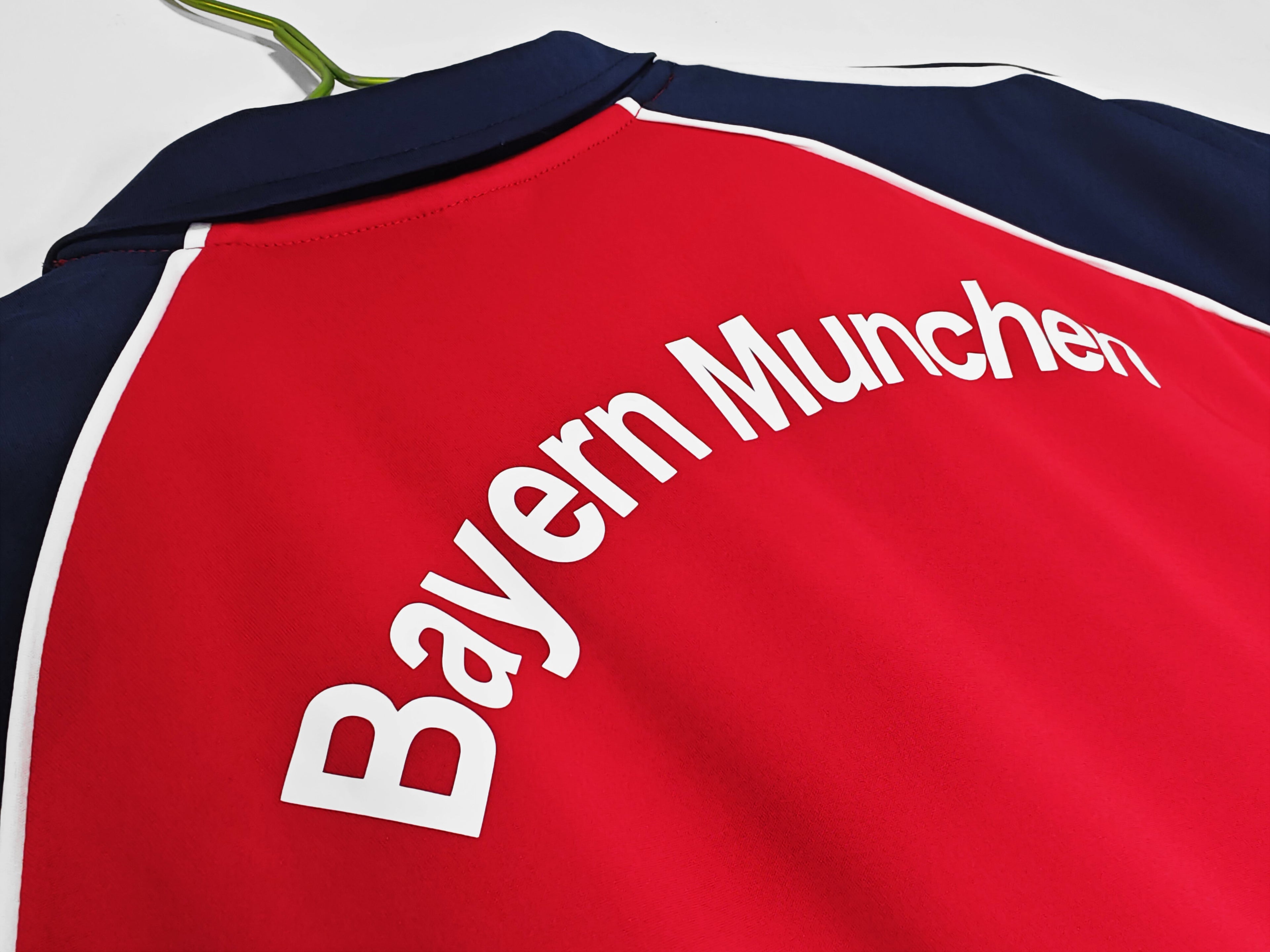 Bayern Munich 2000/01 Home - Retro