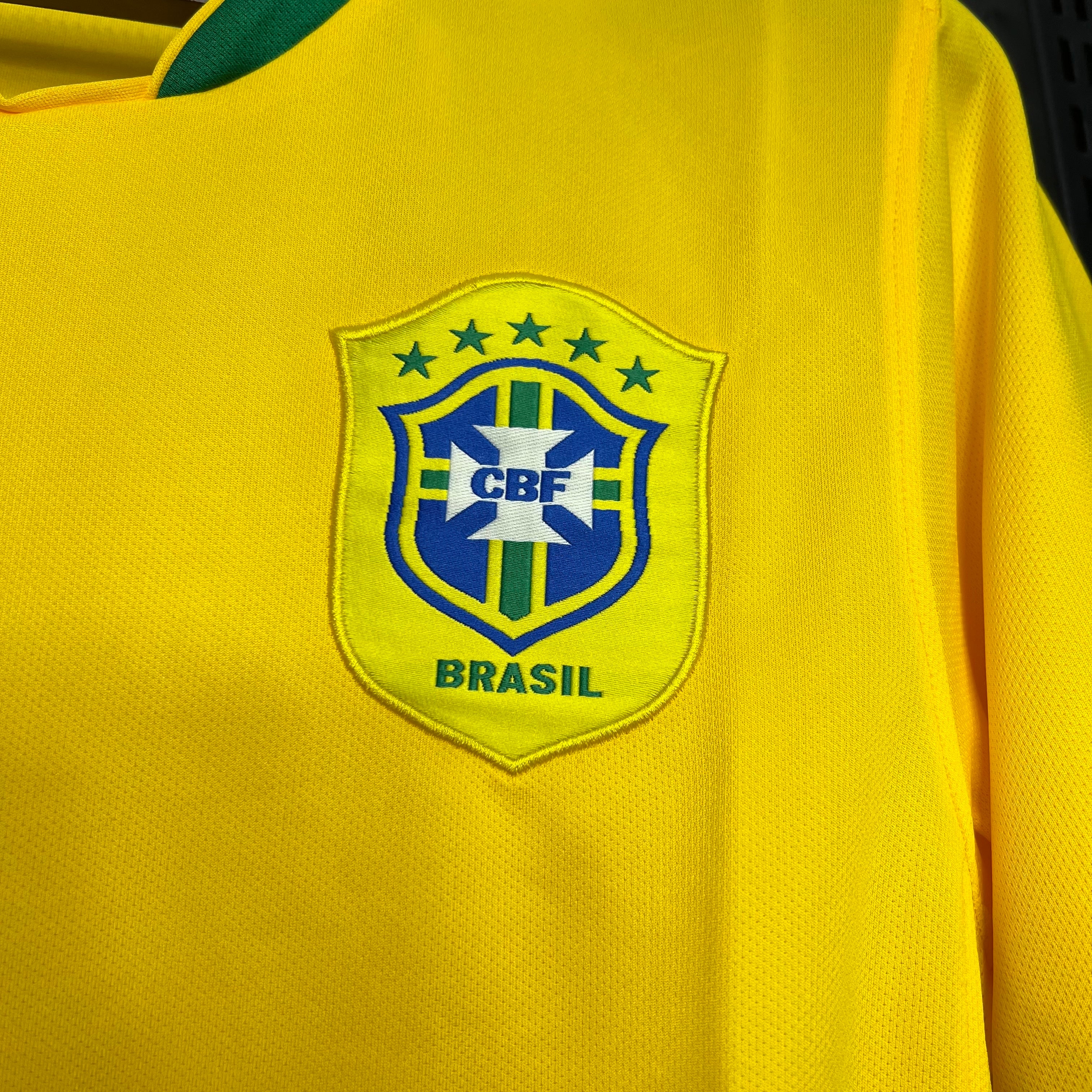 Brazil 2006 Home - Retro