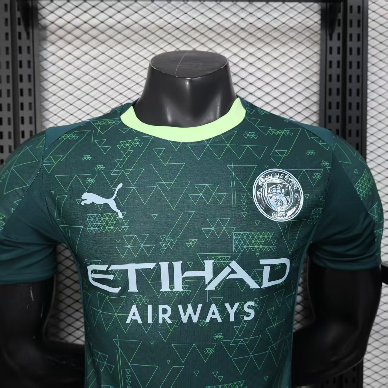 Manchester City 2025/26 Fourth - Player Version