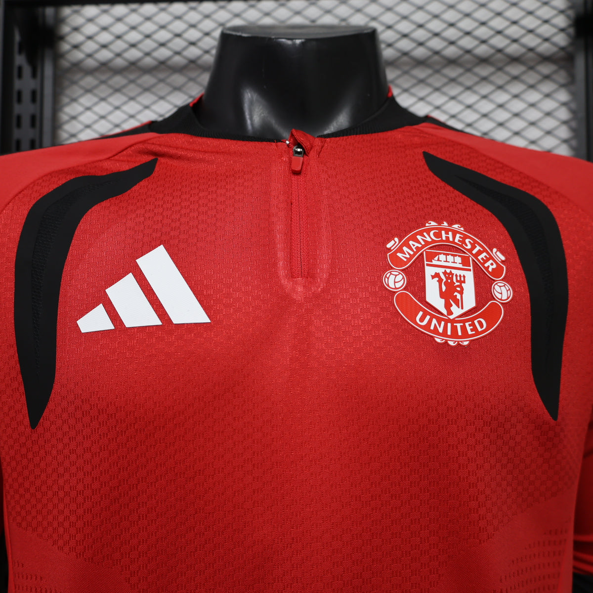 Manchester United 2026/27 Red ¼  Zip Player Version Training Top