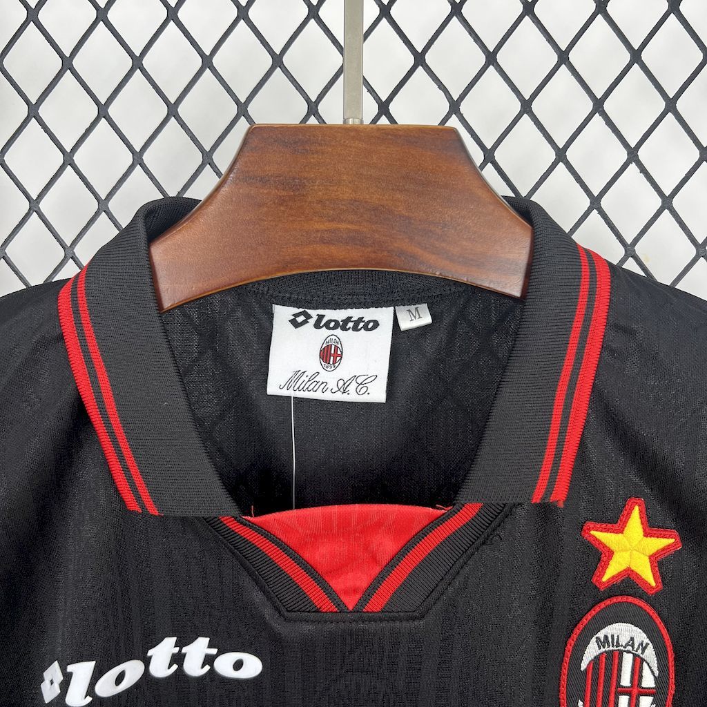 AC Milan retro jersey neckline with lotto label and red-striped collar