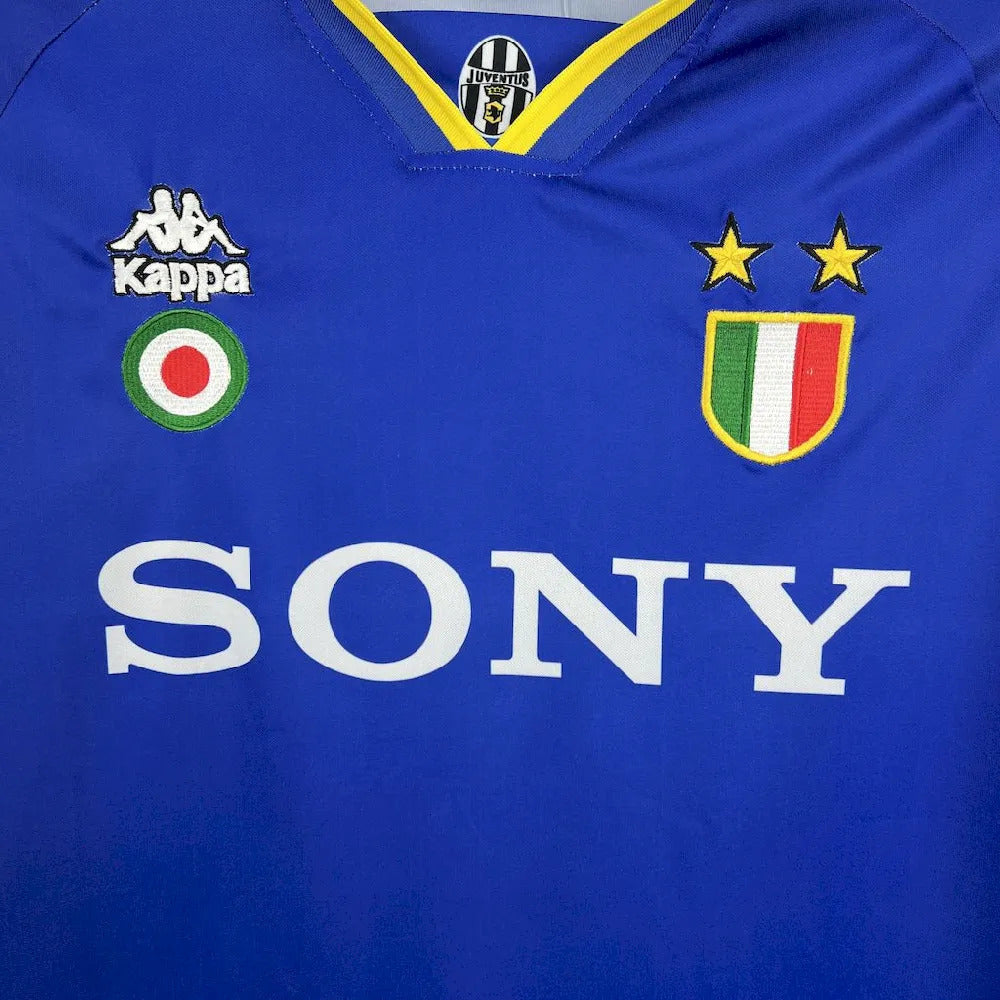 Juventus 1995/96 Away Long Sleeve - Retro