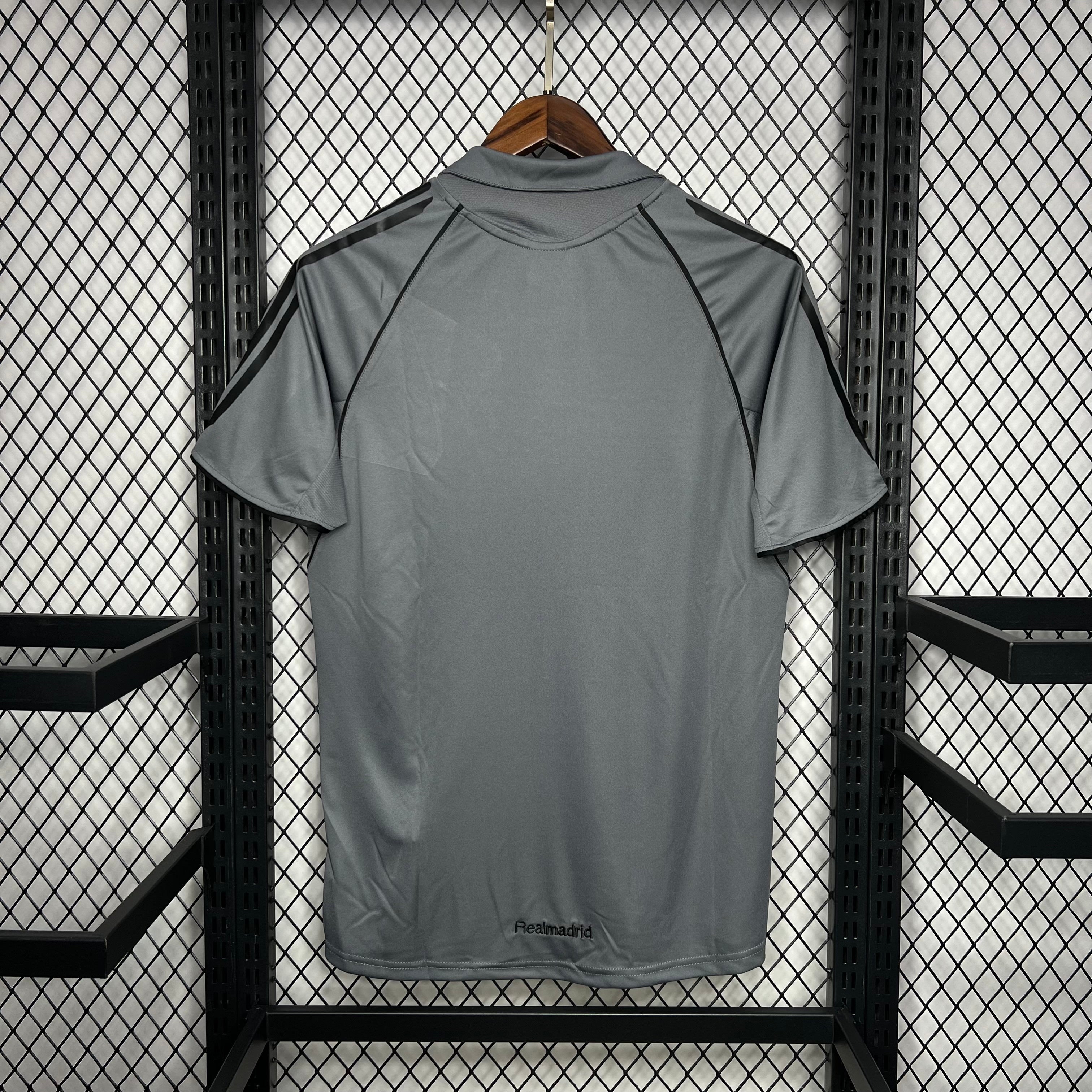 Real Madrid 2005/06 Third - Retro