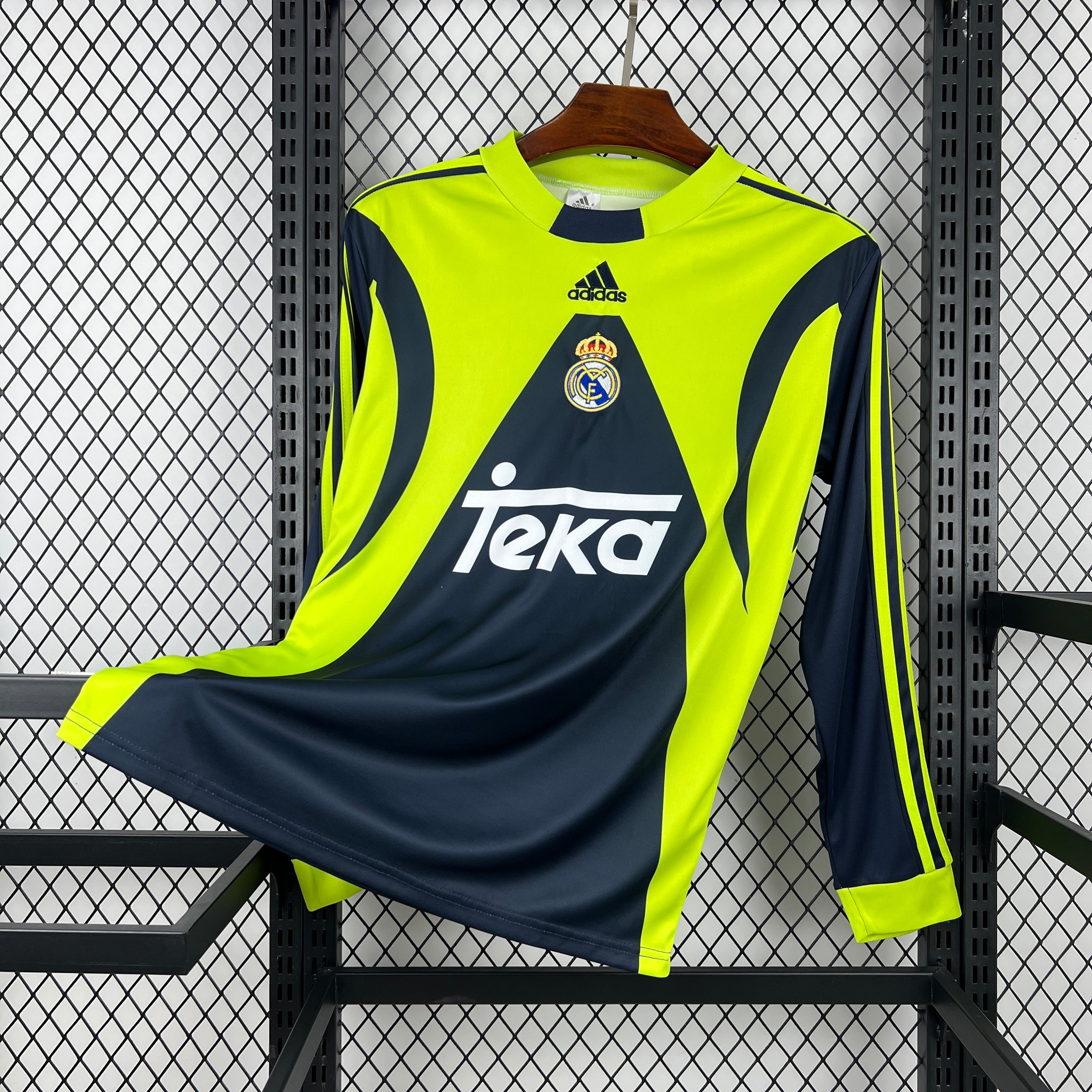 Real Madrid 1999/00 Goalkeeper Long Sleeve - Retro