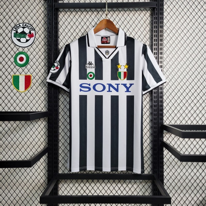 Juventus 1995/96 Home - Retro