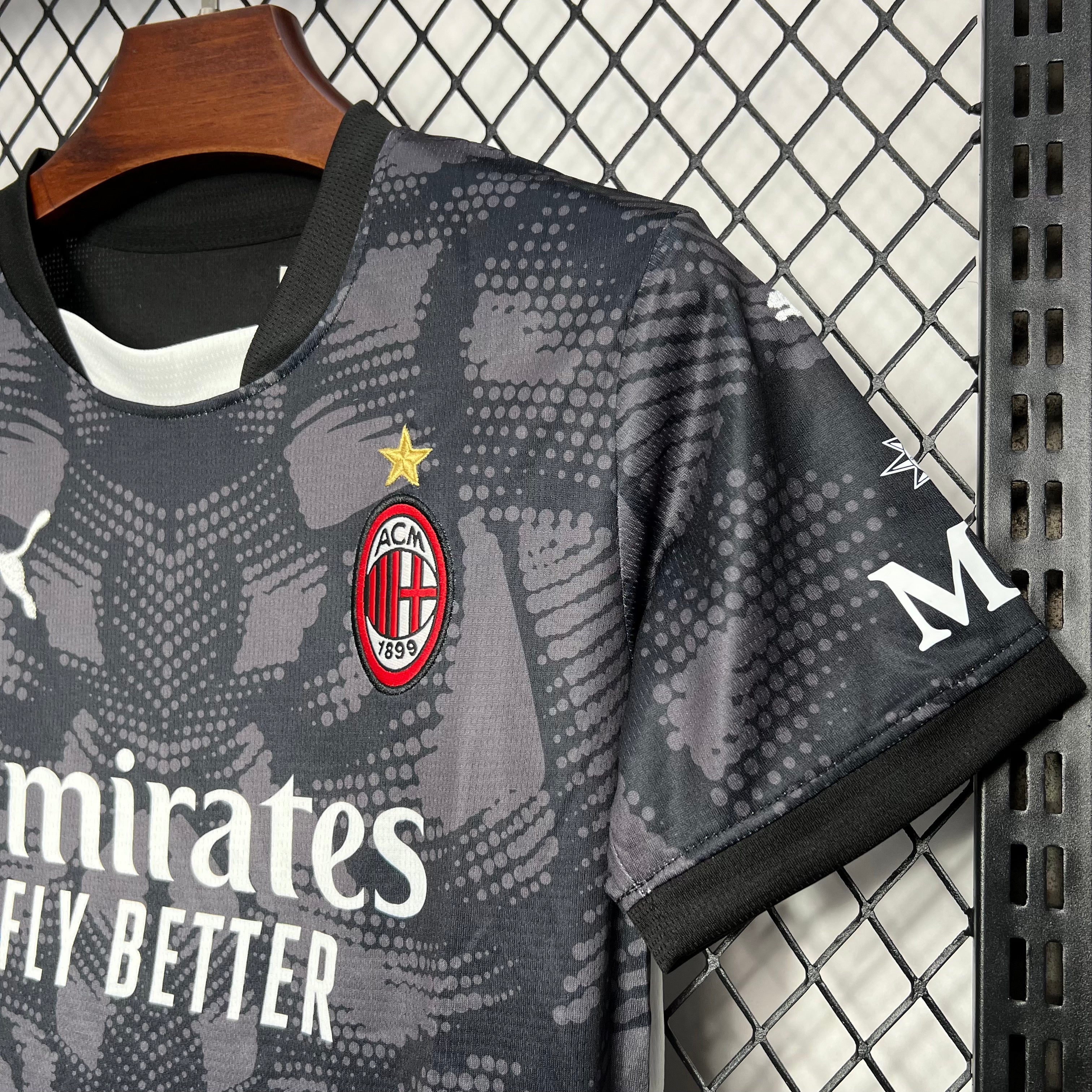 AC Milan 2024/25 Goalkeeper - Kid Kit