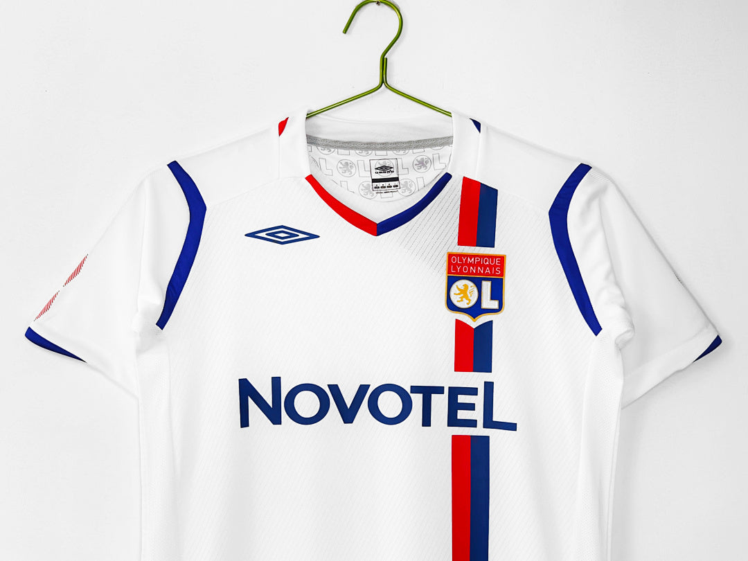 Lyon 2008/09 Home - Retro