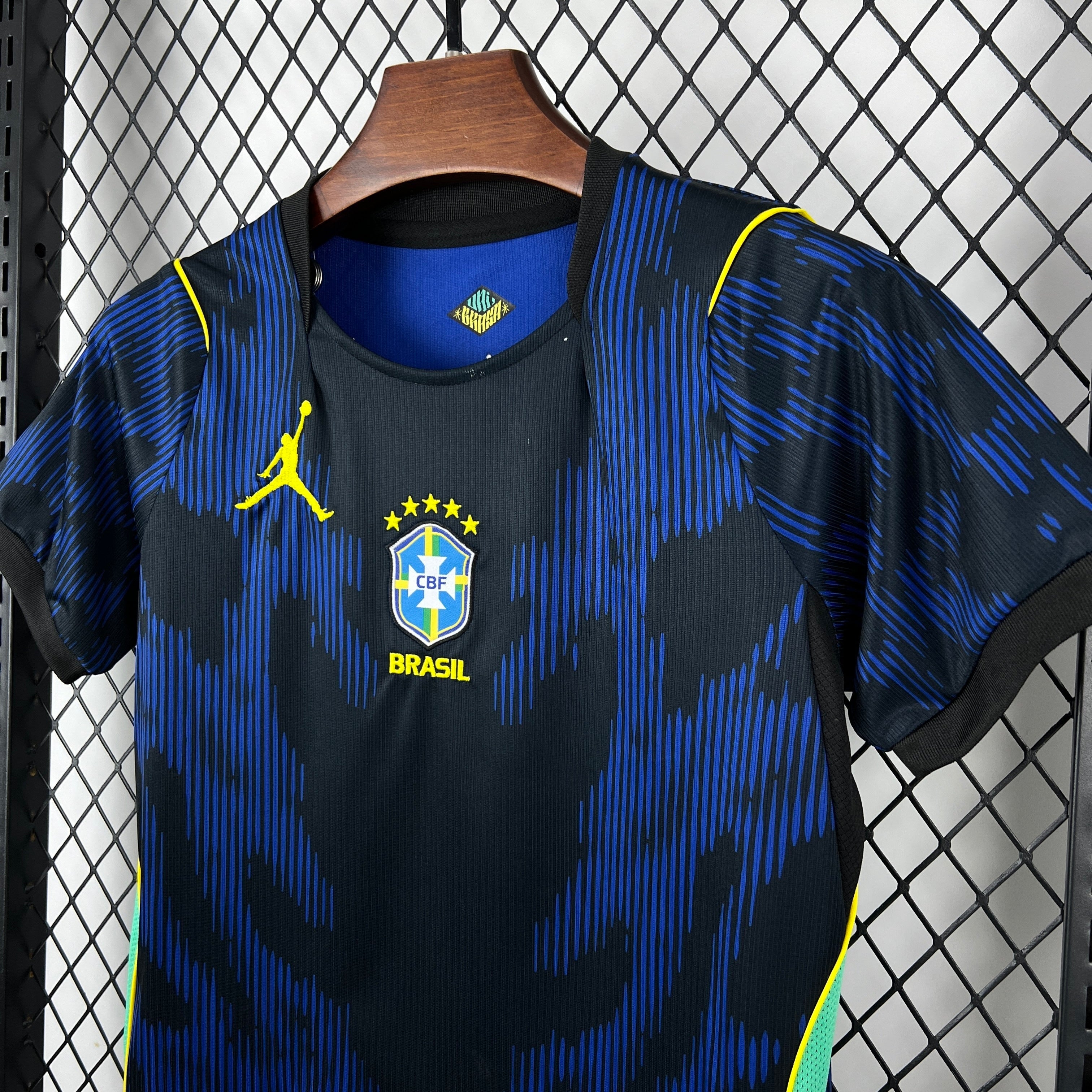 Brazil 2026 Away - Kid Kit