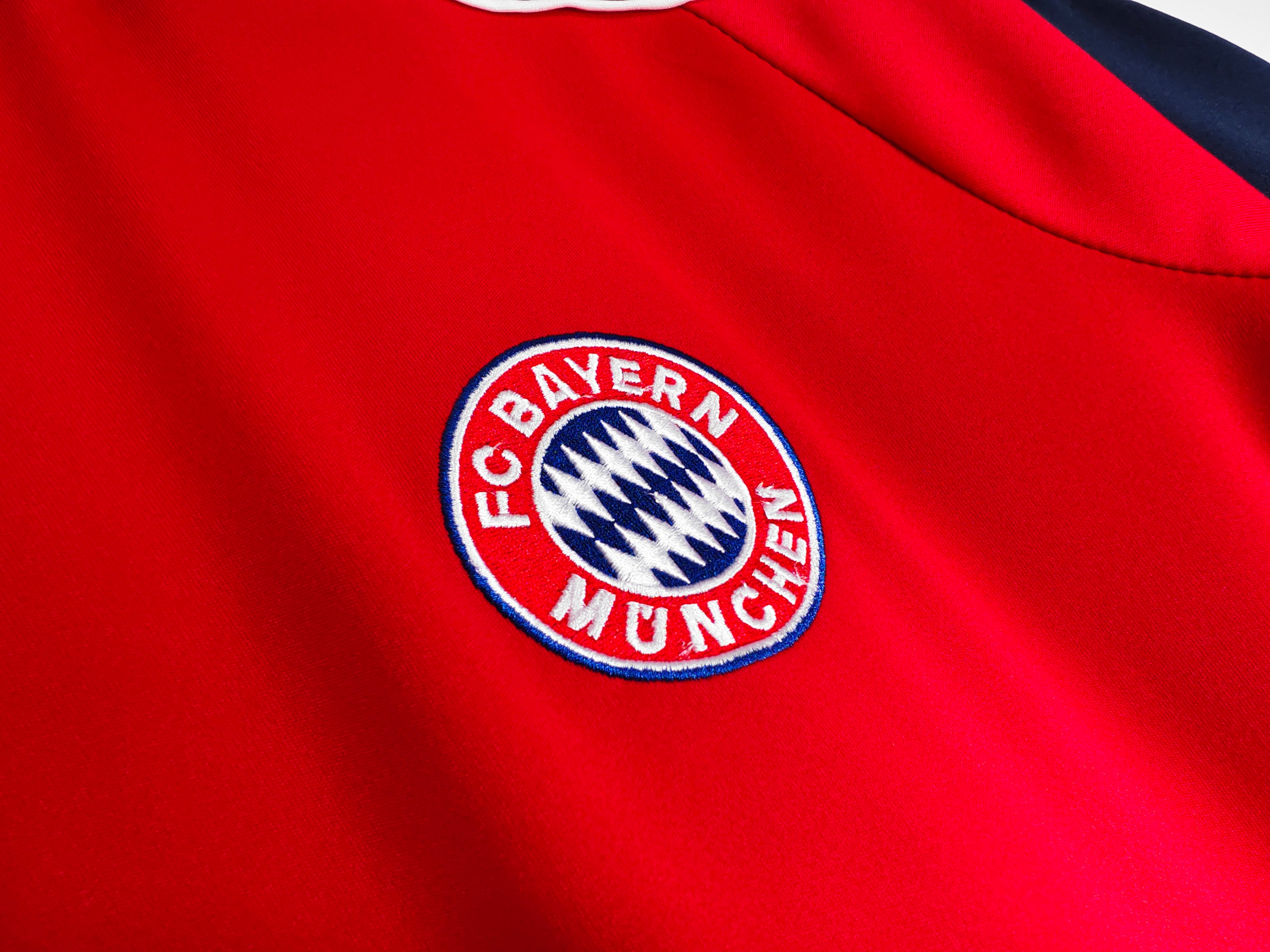 Bayern Munich 2000/01 Home - Retro