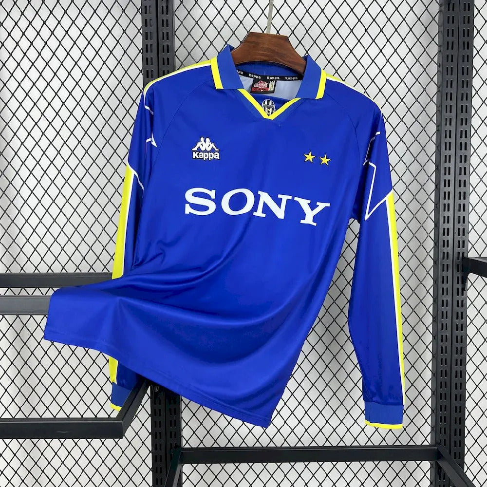 Juventus 1996/97 Away Long Sleeve - Retro