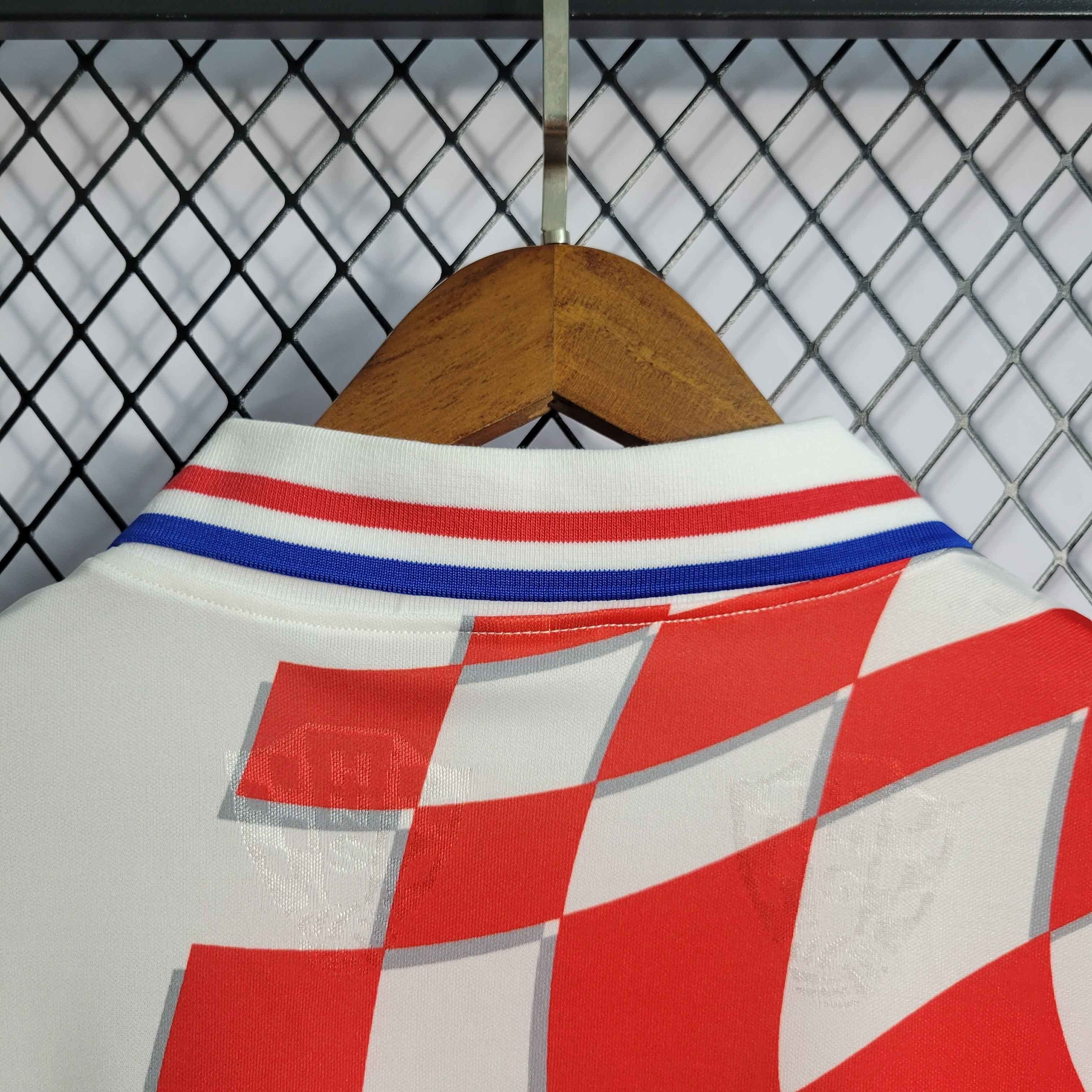 Croatia 1998 Home - Retro