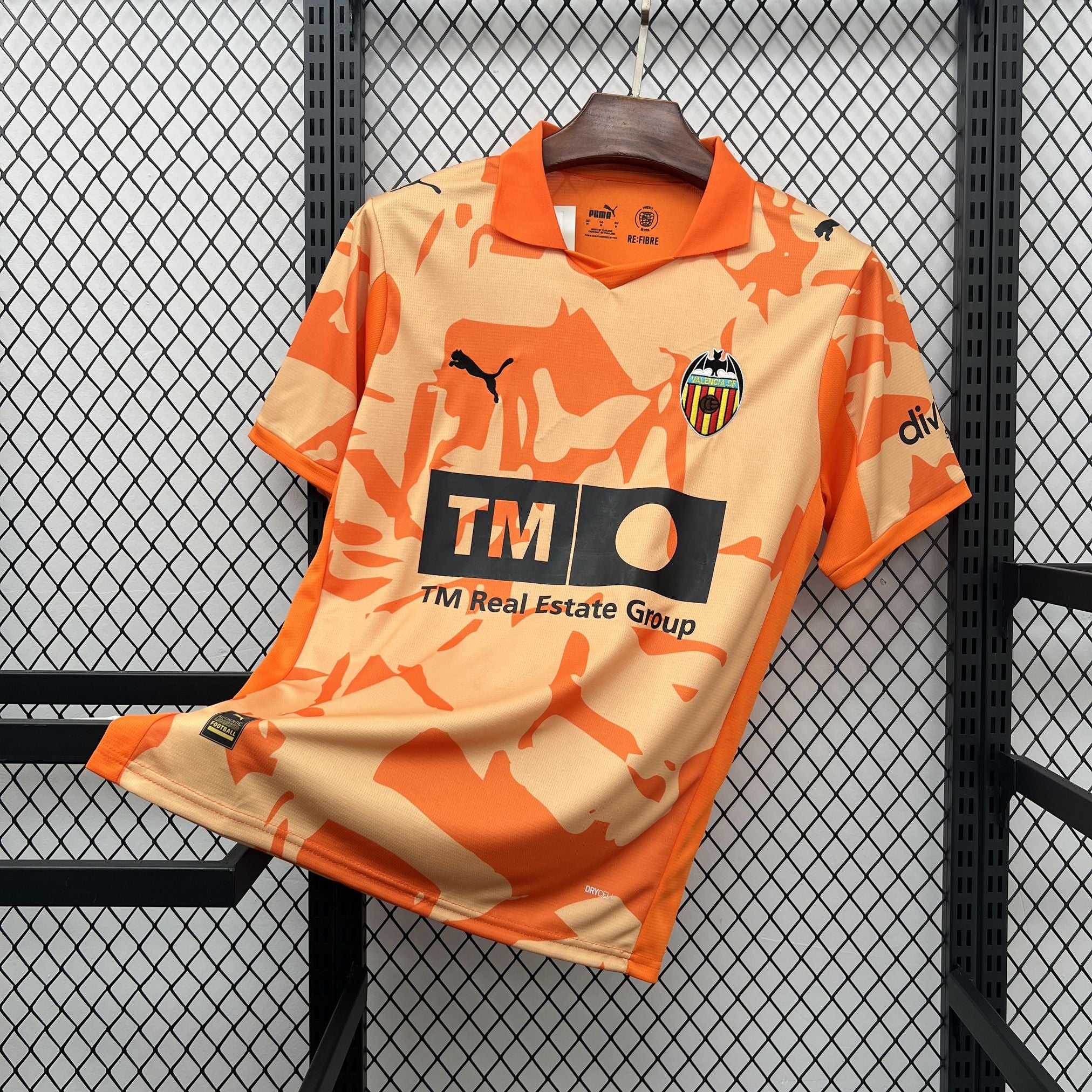 Valencia 2025/26 Retro - Fan Version